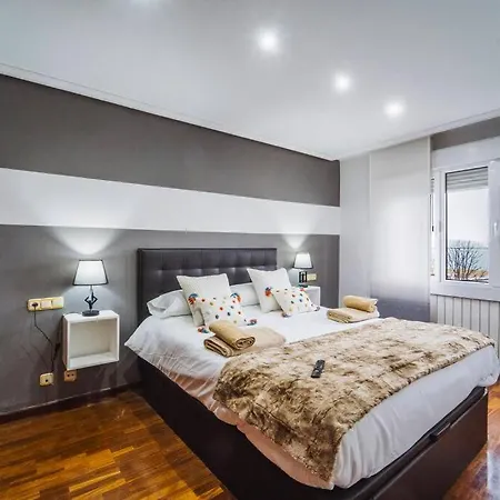 Ventana De Poniente, Dos Frente A La Playa Con Parking Privado