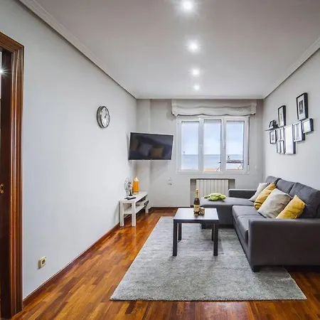 Apartamento Ventana De Poniente, Dos Frente A La Playa Con Parking Privado Gijón